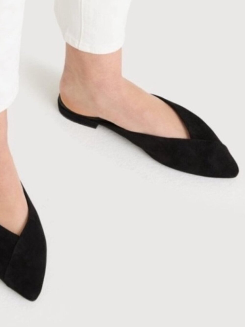 Birdies Swan Black Suede Mules